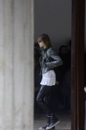 3/34 | Setting at SF1OG Fall 2026 | Photo: Ines Bahr | Courtesy of Berlin Fashion Week Setting at SF1OG Fall 2026 | Photo: Ines Bahr | Courtesy of Berlin Fashion Week