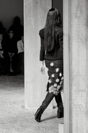 9/34 | Setting at SF1OG Fall 2026 | Photo: Ines Bahr | Courtesy of Berlin Fashion Week Setting at SF1OG Fall 2026 | Photo: Ines Bahr | Courtesy of Berlin Fashion Week