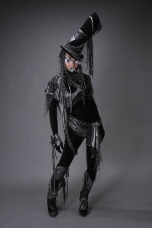 7/10 | Ultravantgarde Fall 2026 | Photo: Ansgar Sollmann | Courtesy of Berlin Fashion Week Ultravantgarde Fall 2026 | Photo: Ansgar Sollmann | Courtesy of Berlin Fashion Week