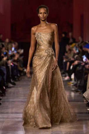 2/59 | Elie Saab Haute Couture Spring 2026 | Courtesy of Elie Saab Elie Saab Haute Couture Spring 2026 | Courtesy of Elie Saab