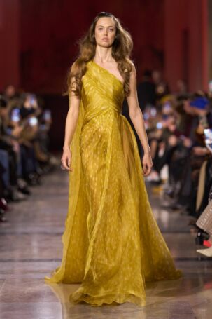 3/59 | Elie Saab Haute Couture Spring 2026 | Courtesy of Elie Saab Elie Saab Haute Couture Spring 2026 | Courtesy of Elie Saab