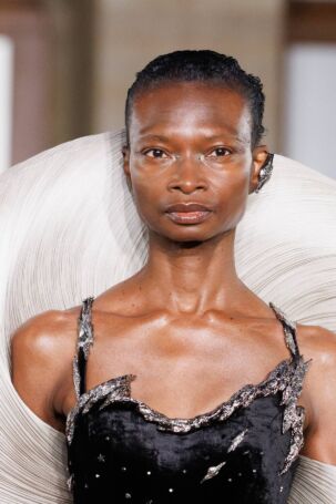 9/143 | Details at Gaurav Gupta Spring 2026 Haute Couture | Courtesy of Gaurav Gupta Details at Gaurav Gupta Spring 2026 Haute Couture | Courtesy of Gaurav Gupta