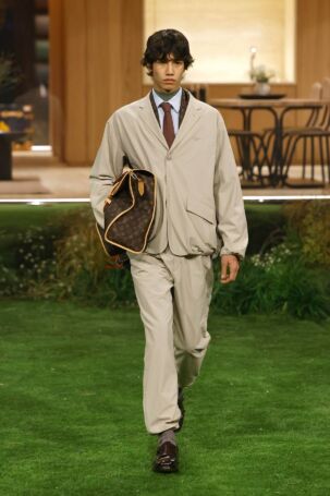 6/82 | Louis Vuitton Fall 2026 Menswear | Photo: NOWFASHION.com Louis Vuitton Fall 2026 Menswear | Photo: NOWFASHION.com