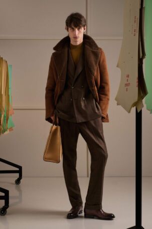 11/35 | Kiton Fall 2026 Menswear | Courtesy of Kiton Kiton Fall 2026 Menswear | Courtesy of Kiton