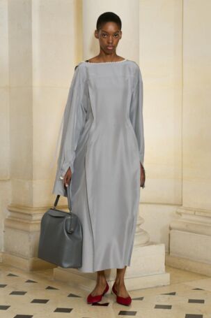 4/35 | Carven Spring 2026 | Courtesy of Carven Carven Spring 2026 | Courtesy of Carven