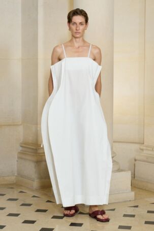 5/35 | Carven Spring 2026 | Courtesy of Carven Carven Spring 2026 | Courtesy of Carven