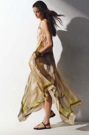 6/35 | Elie Saab Spring 2026 Beachwear | Courtesy of Elie Saab Elie Saab Spring 2026 Beachwear | Courtesy of Elie Saab