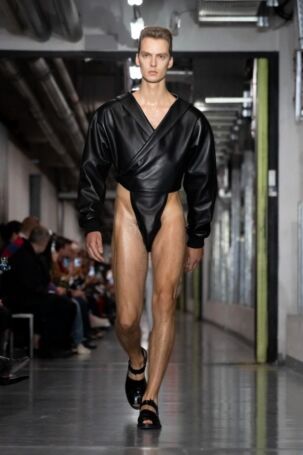 2/58 | Jean Paul Gaultier Spring 2026 | Photo: Yannis Vlamos | Courtesy of Jean Paul Gaultier Jean Paul Gaultier Spring 2026 | Photo: Yannis Vlamos | Courtesy of Jean Paul Gaultier