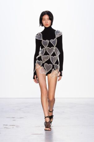 1/30 | KIMHĒKIM Spring 2026 | Photo: Maria chekhovskaya | Courtesy of KIMHĒKIM KIMHĒKIM Spring 2026 | Photo: Maria chekhovskaya | Courtesy of KIMHĒKIM