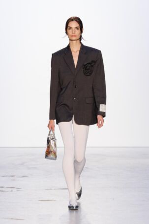 9/30 | KIMHĒKIM Spring 2026 | Photo: Maria chekhovskaya | Courtesy of KIMHĒKIM KIMHĒKIM Spring 2026 | Photo: Maria chekhovskaya | Courtesy of KIMHĒKIM