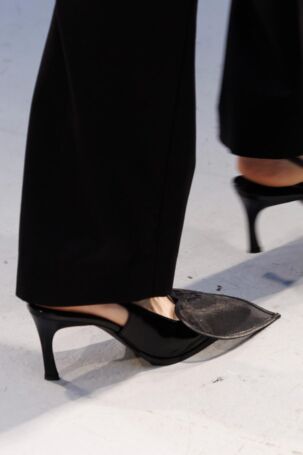6/118 | Details at KIMHĒKIM Spring 2026 | Photo: Maria chekhovskaya | Courtesy of KIMHĒKIM Details at KIMHĒKIM Spring 2026 | Photo: Maria chekhovskaya | Courtesy of KIMHĒKIM