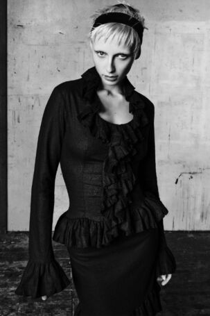 2/7 | Details at Ludovic de Saint Sernin Spring 2026 | Photo: Jean-Baptiste Talbourdet | Courtesy of Ludovic de Saint Sernin Details at Ludovic de Saint Sernin Spring 2026 | Photo: Jean-Baptiste Talbourdet | Courtesy of Ludovic de Saint Sernin