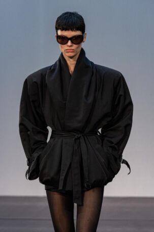 3/28 | Details at Magda Butrym Spring 2026 | Courtesy of Magda Butrym Details at Magda Butrym Spring 2026 | Courtesy of Magda Butrym