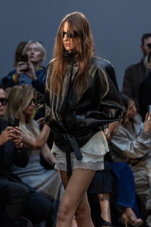 7/28 | Details at Magda Butrym Spring 2026 | Courtesy of Magda Butrym Details at Magda Butrym Spring 2026 | Courtesy of Magda Butrym