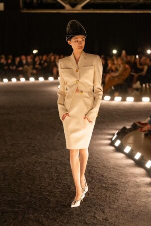 3/45 | Schiaparelli Spring 2026 | Courtesy of Schiaparelli Schiaparelli Spring 2026 | Courtesy of Schiaparelli