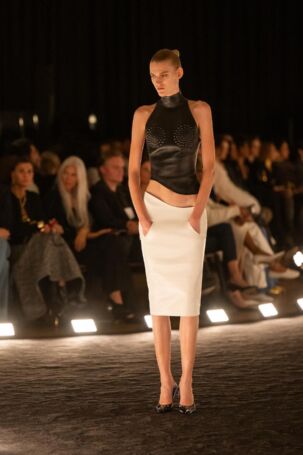 5/45 | Schiaparelli Spring 2026 | Courtesy of Schiaparelli Schiaparelli Spring 2026 | Courtesy of Schiaparelli