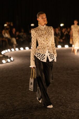 9/45 | Schiaparelli Spring 2026 | Courtesy of Schiaparelli Schiaparelli Spring 2026 | Courtesy of Schiaparelli