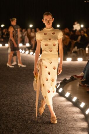 10/45 | Schiaparelli Spring 2026 | Courtesy of Schiaparelli Schiaparelli Spring 2026 | Courtesy of Schiaparelli