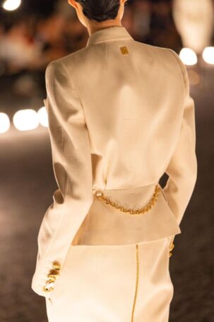 3/89 | Details at Schiaparelli Spring 2026 | Courtesy of Schiaparelli Details at Schiaparelli Spring 2026 | Courtesy of Schiaparelli