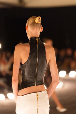 7/89 | Details at Schiaparelli Spring 2026 | Courtesy of Schiaparelli Details at Schiaparelli Spring 2026 | Courtesy of Schiaparelli
