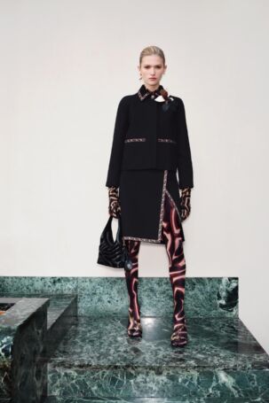 2/33 | Pucci Fall 2025 | Photo: Oliver Hadlee Pearch | Courtesy of Pucci Pucci Fall 2025 | Photo: Oliver Hadlee Pearch | Courtesy of Pucci