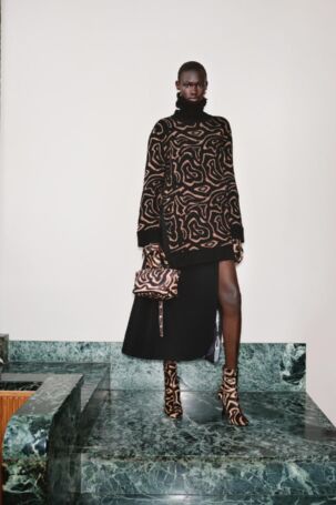5/33 | Pucci Fall 2025 | Photo: Oliver Hadlee Pearch | Courtesy of Pucci Pucci Fall 2025 | Photo: Oliver Hadlee Pearch | Courtesy of Pucci