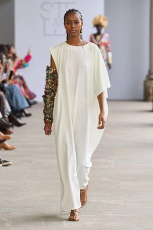 8/25 | Stella Jean Spring 2026 | Photo: GORUNWAY | Courtesy of Stella Jean Stella Jean Spring 2026 | Photo: GORUNWAY | Courtesy of Stella Jean