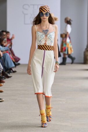 10/25 | Stella Jean Spring 2026 | Photo: GORUNWAY | Courtesy of Stella Jean Stella Jean Spring 2026 | Photo: GORUNWAY | Courtesy of Stella Jean