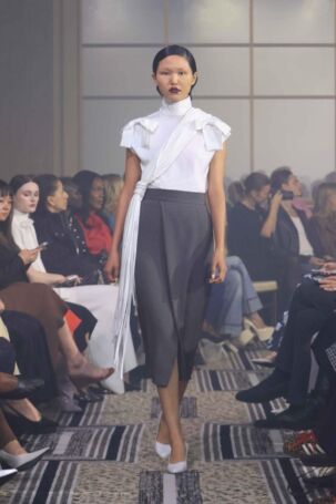 3/48 | Edeline Lee Spring 2026 | Photo: Alla Bogdanovic | Courtesy of Edeline Lee Edeline Lee Spring 2026 | Photo: Alla Bogdanovic | Courtesy of Edeline Lee