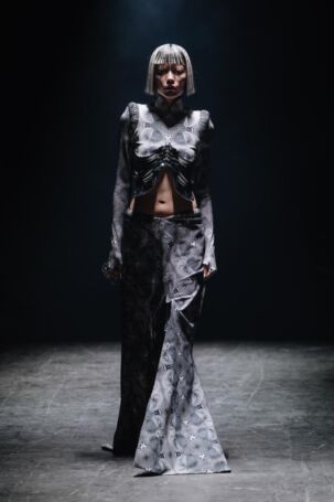 3/25 | Hengdi Wang Spring 2026 | Photo: Marcus Hartelt | Courtesy of Hengdi Wang Hengdi Wang Spring 2026 | Photo: Marcus Hartelt | Courtesy of Hengdi Wang