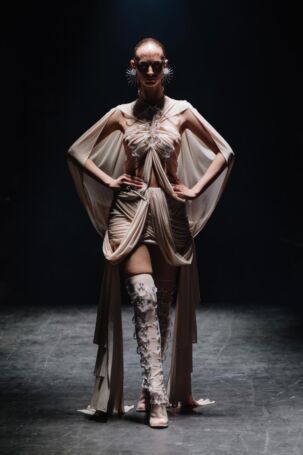 5/25 | Hengdi Wang Spring 2026 | Photo: Marcus Hartelt | Courtesy of Hengdi Wang Hengdi Wang Spring 2026 | Photo: Marcus Hartelt | Courtesy of Hengdi Wang