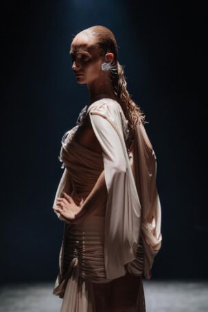 6/29 | Details at Hengdi Wang Spring 2026 | Photo: Marcus Hartelt | Courtesy of Hengdi Wang Details at Hengdi Wang Spring 2026 | Photo: Marcus Hartelt | Courtesy of Hengdi Wang