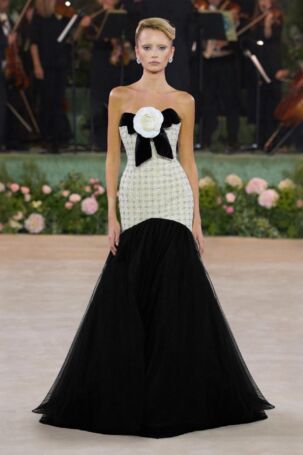 3/56 | Richard Quinn Spring 2026 | Courtesy of Richard Quinn Richard Quinn Spring 2026 | Courtesy of Richard Quinn
