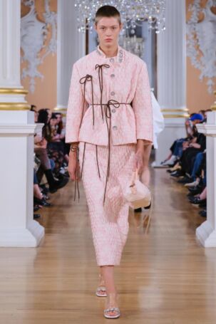12/54 | Simone Rocha Spring 2026 | Photo: Ben Broomfield | Courtesy of Simone Rocha Simone Rocha Spring 2026 | Photo: Ben Broomfield | Courtesy of Simone Rocha