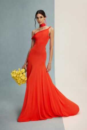 1/33 | Alice + Olivia Spring 2026 | Photo: Amanda Pratt | Courtesy of Alice + Olivia Alice + Olivia Spring 2026 | Photo: Amanda Pratt | Courtesy of Alice + Olivia