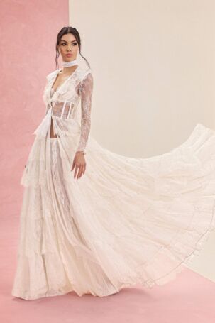 10/33 | Alice + Olivia Spring 2026 | Photo: Amanda Pratt | Courtesy of Alice + Olivia Alice + Olivia Spring 2026 | Photo: Amanda Pratt | Courtesy of Alice + Olivia