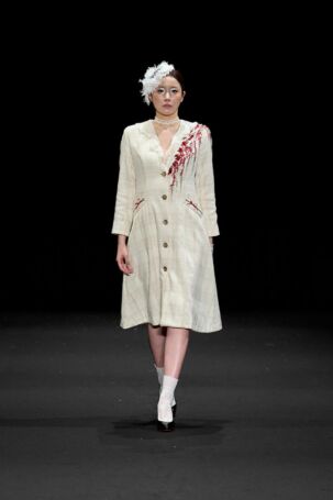 1/17 | Ayaka Oshita (Global Fashion Collective) Spring 2026 | Photo Credit: JFWO Japan Fashion Week Organization Ayaka Oshita (Global Fashion Collective) Spring 2026 | Photo Credit: JFWO Japan Fashion Week Organization