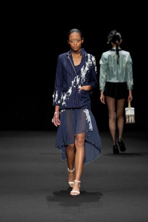 5/17 | Ayaka Oshita (Global Fashion Collective) Spring 2026 | Photo Credit: JFWO Japan Fashion Week Organization Ayaka Oshita (Global Fashion Collective) Spring 2026 | Photo Credit: JFWO Japan Fashion Week Organization