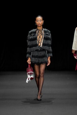 8/17 | Ayaka Oshita (Global Fashion Collective) Spring 2026 | Photo Credit: JFWO Japan Fashion Week Organization Ayaka Oshita (Global Fashion Collective) Spring 2026 | Photo Credit: JFWO Japan Fashion Week Organization