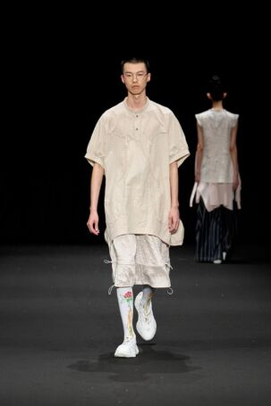 11/19 | CHARINYEH (Global Fashion Collective) Spring 2026 | Photo Credit: JFWO Japan Fashion Week Organization CHARINYEH (Global Fashion Collective) Spring 2026 | Photo Credit: JFWO Japan Fashion Week Organization