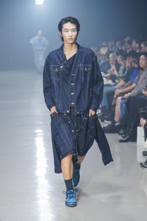 1/36 | FDMTL Spring 2026 | Photo Credit: JFWO Japan Fashion Week Organization FDMTL Spring 2026 | Photo Credit: JFWO Japan Fashion Week Organization