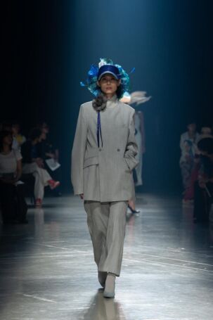 9/32 | Haute Mode Hirata Spring 2026 | Photo Credit: JFWO Japan Fashion Week Organization Haute Mode Hirata Spring 2026 | Photo Credit: JFWO Japan Fashion Week Organization