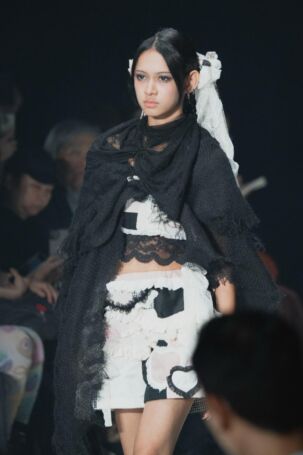 10/35 | Setting at Marronnier College of Fashion Design Spring 2026 | Photo: Miyahara Ryusei | Courtesy of Marronnier College of Fashion Design Setting at Marronnier College of Fashion Design Spring 2026 | Photo: Miyahara Ryusei | Courtesy of Marronnier College of Fashion Design
