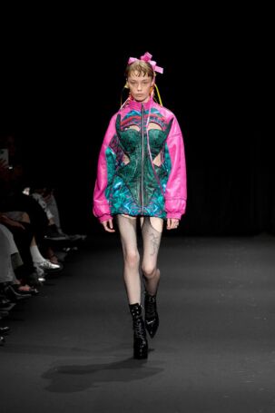 4/16 | NONAME (Global Fashion Collective) Spring 2026 | Photo Credit: JFWO Japan Fashion Week Organization NONAME (Global Fashion Collective) Spring 2026 | Photo Credit: JFWO Japan Fashion Week Organization