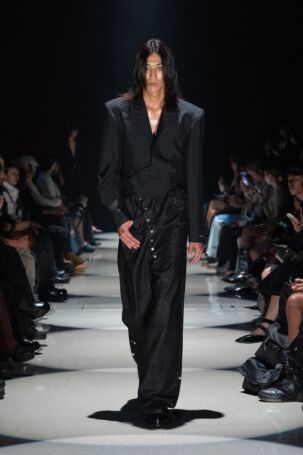 3/28 | ORIMI Spring 2026 | Photo Credit: JFWO Japan Fashion Week Organization ORIMI Spring 2026 | Photo Credit: JFWO Japan Fashion Week Organization