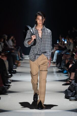 12/28 | ORIMI Spring 2026 | Photo Credit: JFWO Japan Fashion Week Organization ORIMI Spring 2026 | Photo Credit: JFWO Japan Fashion Week Organization