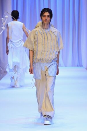 3/12 | Peach Garde (Bench Design Awards: Philippine Fashion Now) Spring 2026 | Photo Credit: JFWO Japan Fashion Week Organization Peach Garde (Bench Design Awards: Philippine Fashion Now) Spring 2026 | Photo Credit: JFWO Japan Fashion Week Organization