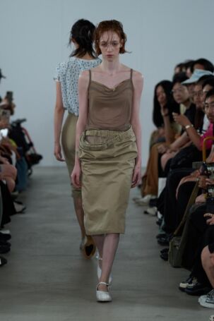 4/30 | pillings Spring 2026 | Photo Credit: JFWO Japan Fashion Week Organization pillings Spring 2026 | Photo Credit: JFWO Japan Fashion Week Organization
