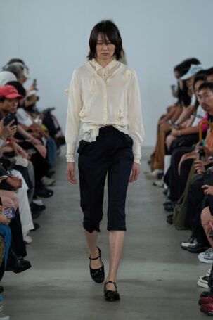 9/30 | pillings Spring 2026 | Photo Credit: JFWO Japan Fashion Week Organization pillings Spring 2026 | Photo Credit: JFWO Japan Fashion Week Organization