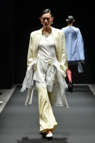 12/23 | Seivson Spring 2026 | Photo Credit: JFWO Japan Fashion Week Organization Seivson Spring 2026 | Photo Credit: JFWO Japan Fashion Week Organization
